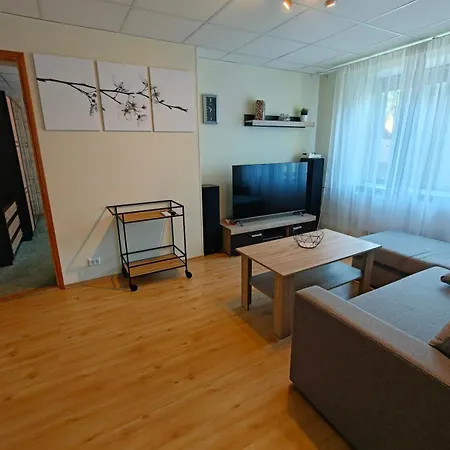 Parkside Family Apartman *